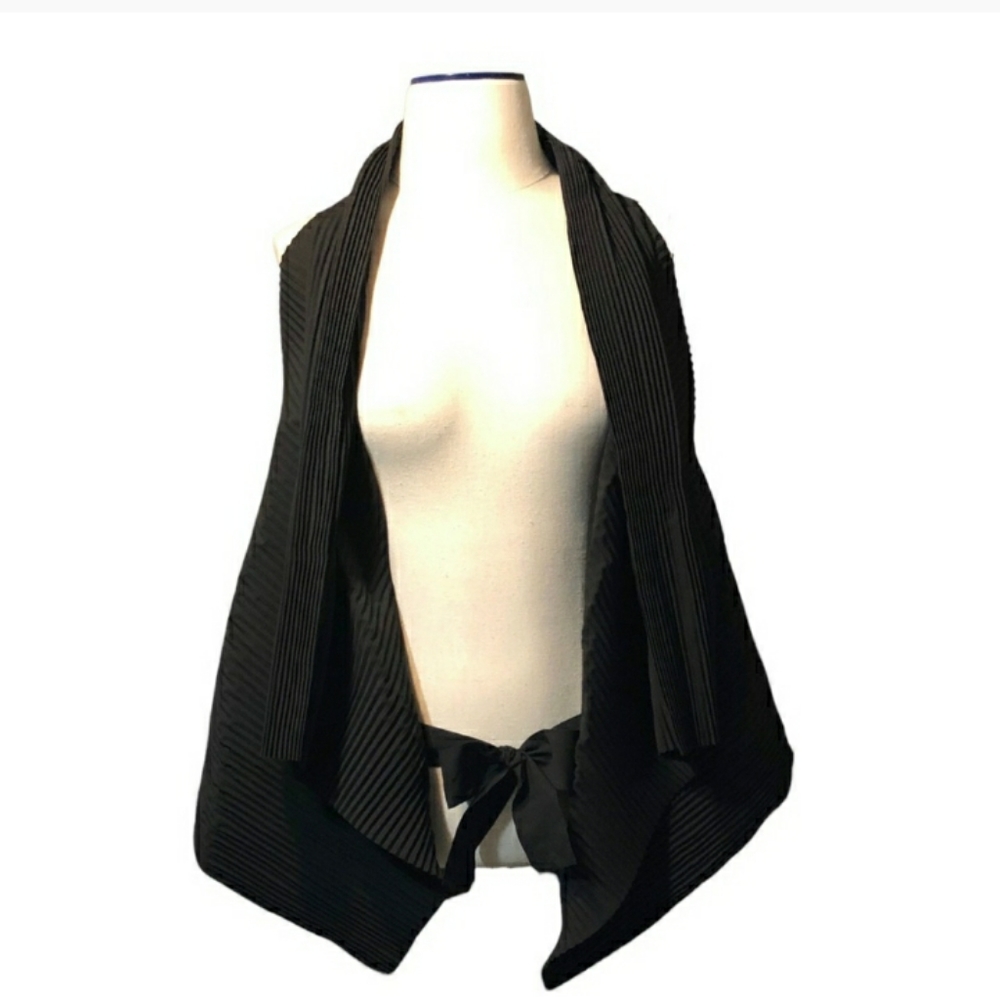 LIVIANA CONTI Pleated Draped Vest with Tie Waistband.NWT!